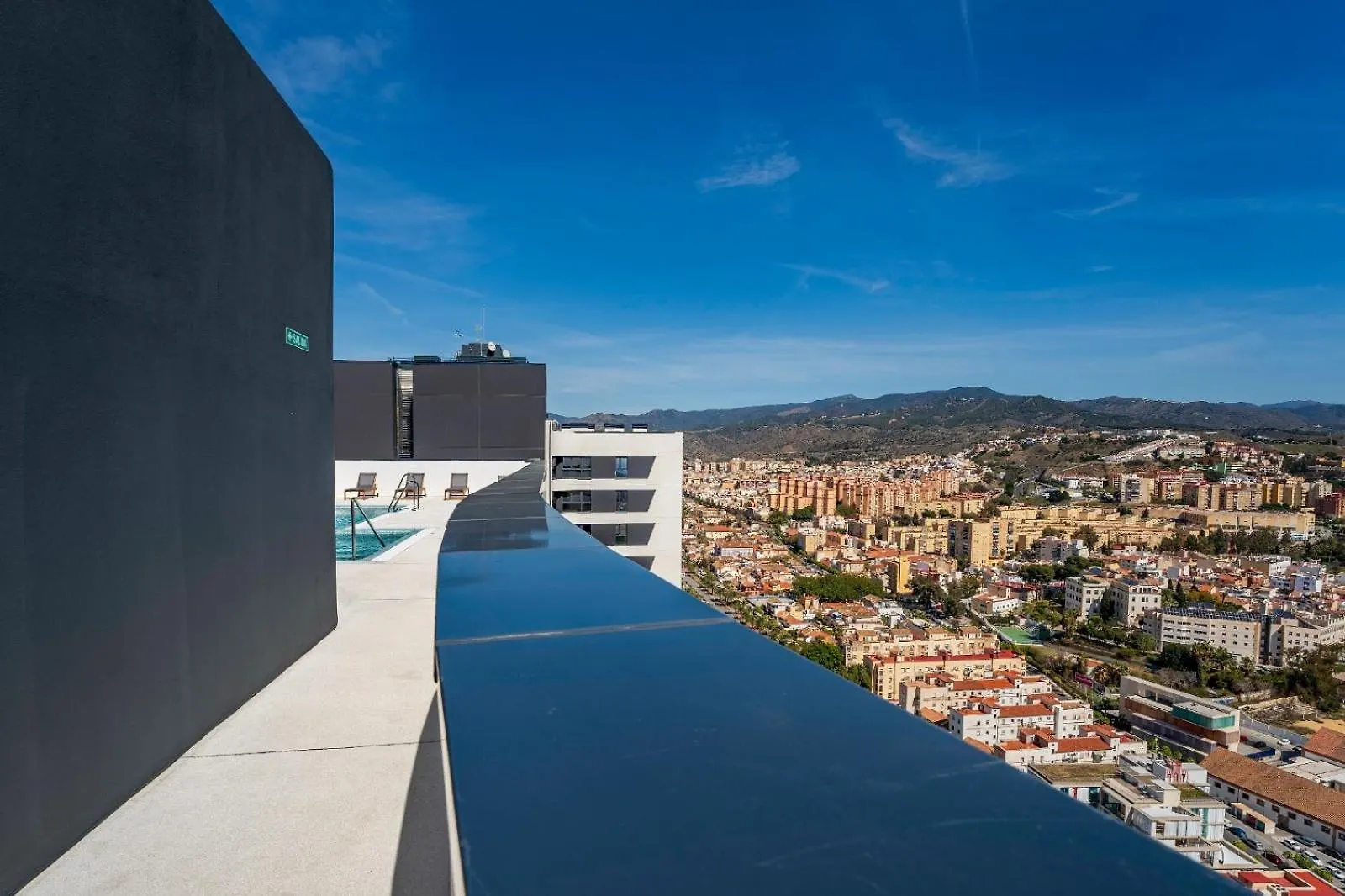 Malaga Skyline 3 Pool & Pk Free 빌라