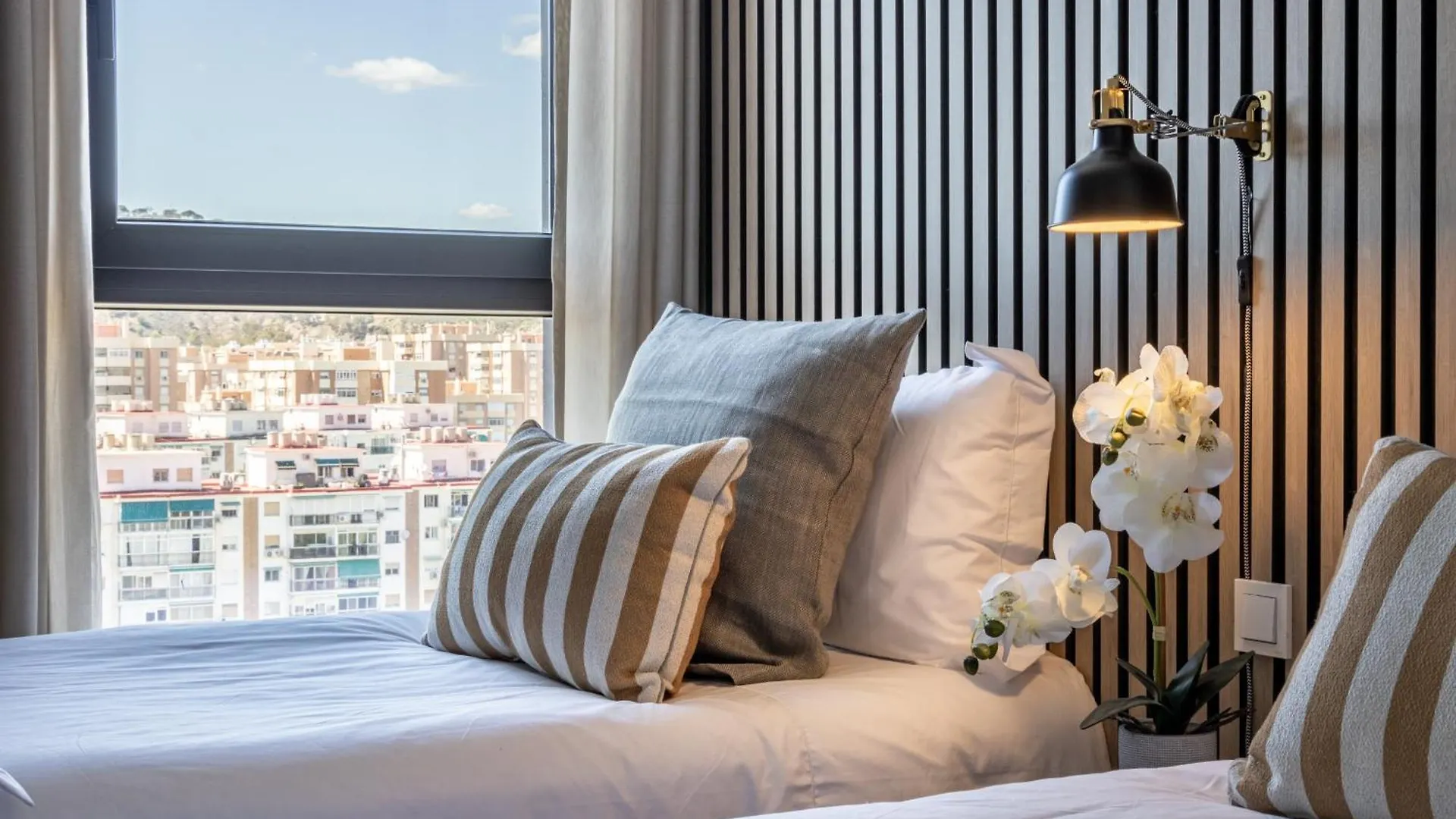 Malaga Skyline 3 Pool & Pk Free 빌라