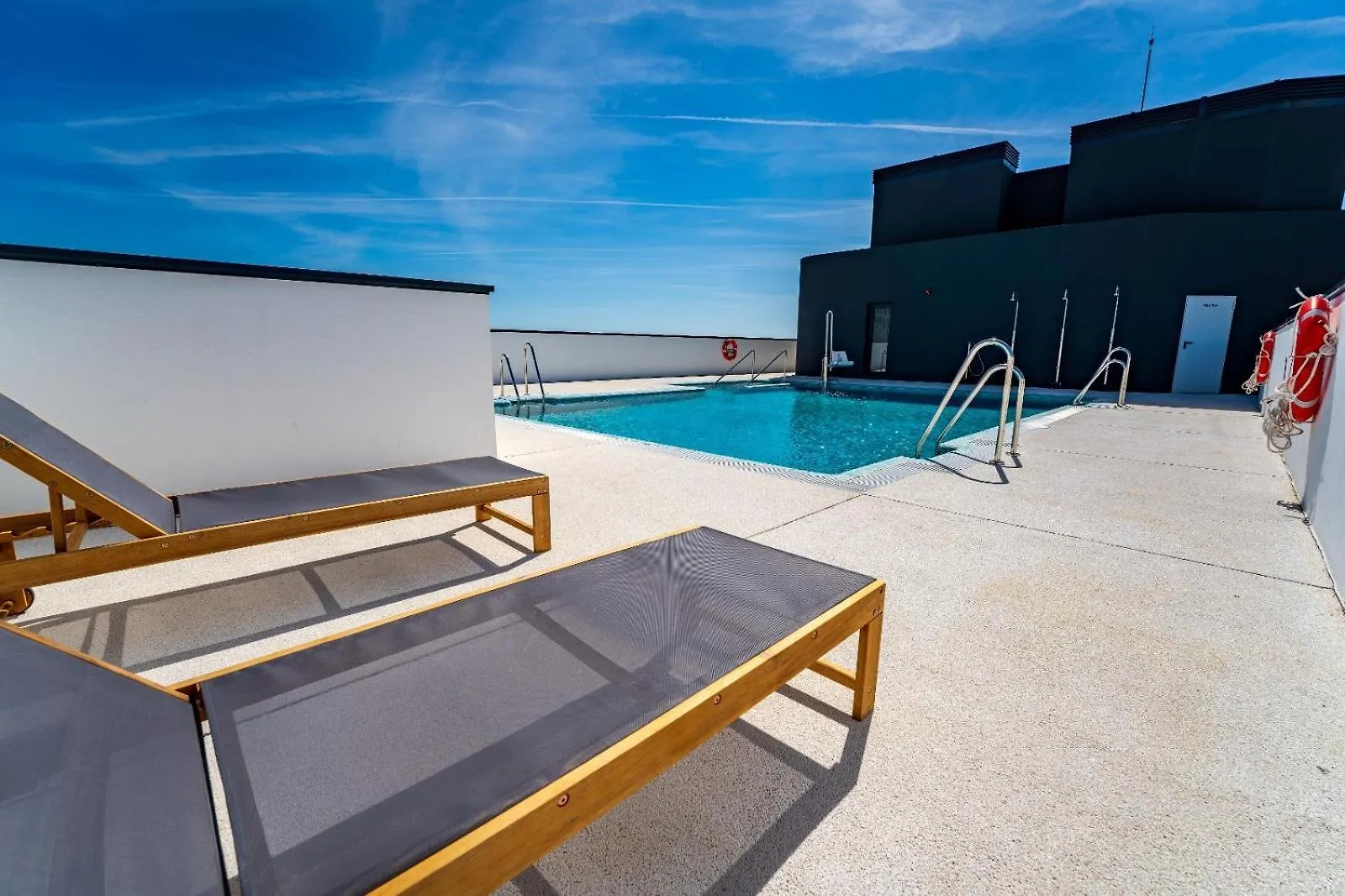 Malaga Skyline 3 Pool & Pk Free Villa Holiday home