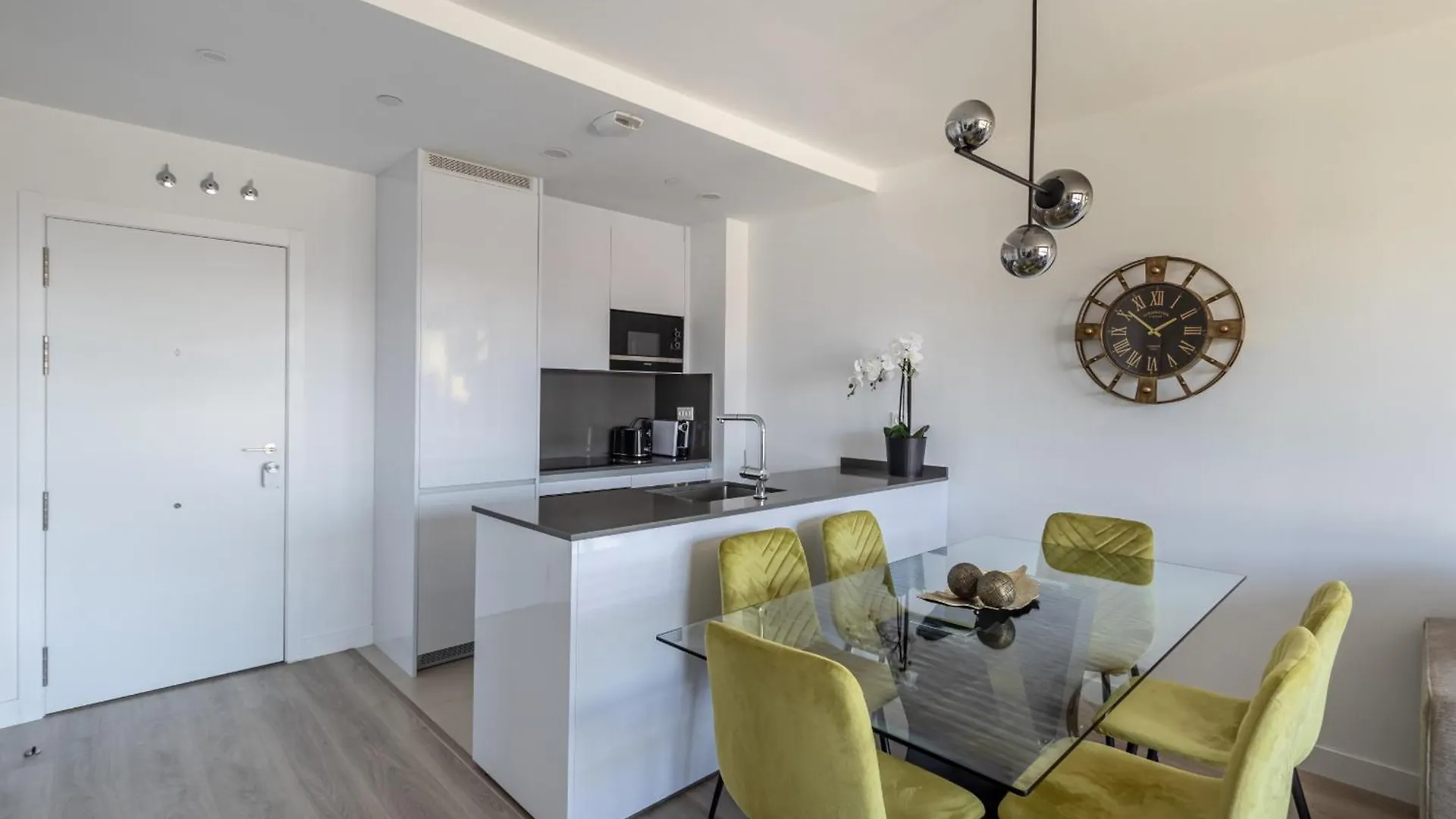 Malaga Skyline 3 Pool & Pk Free Villa Holiday home